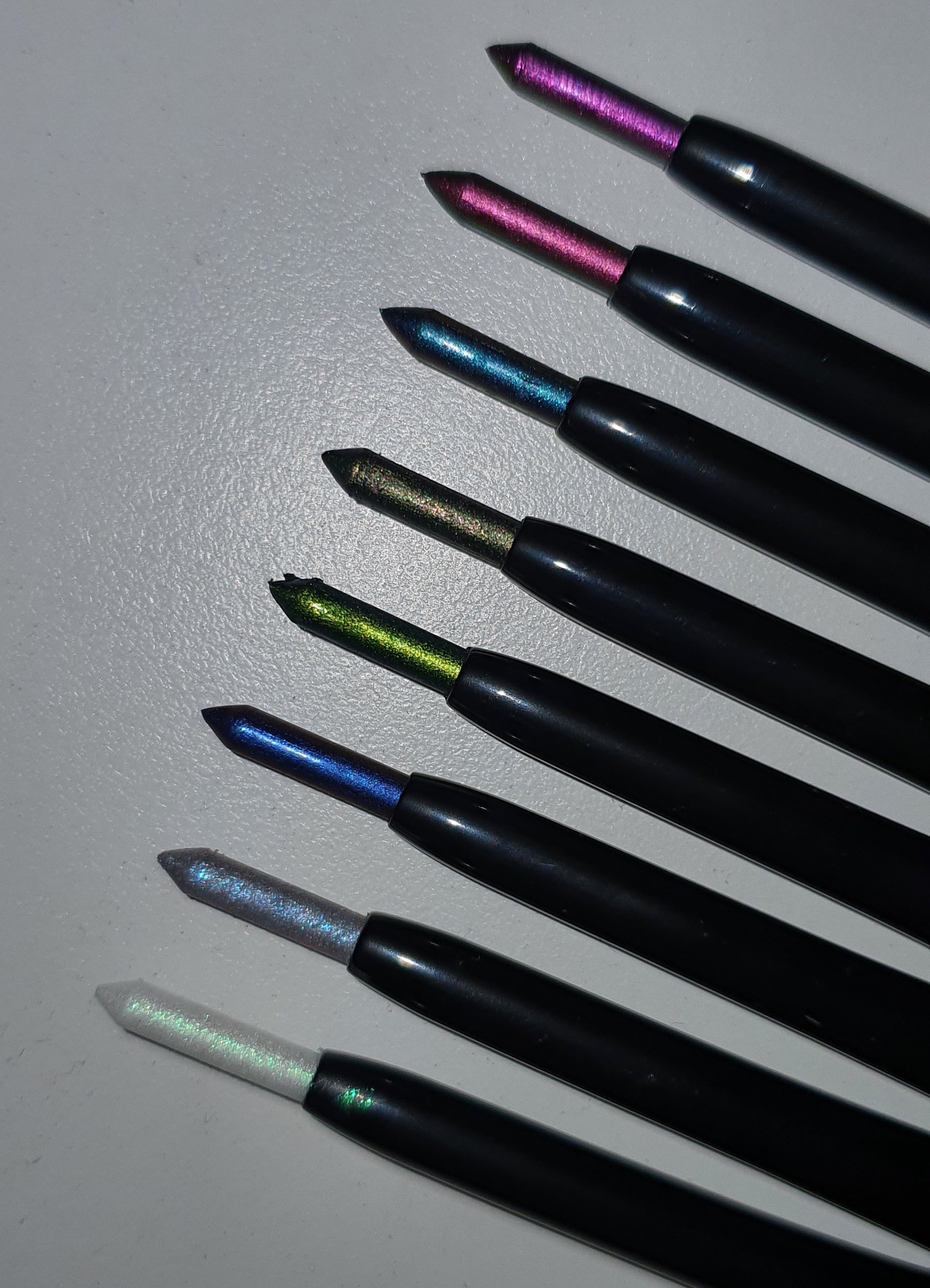 Crayon liner Multichrome caméléon D'donna