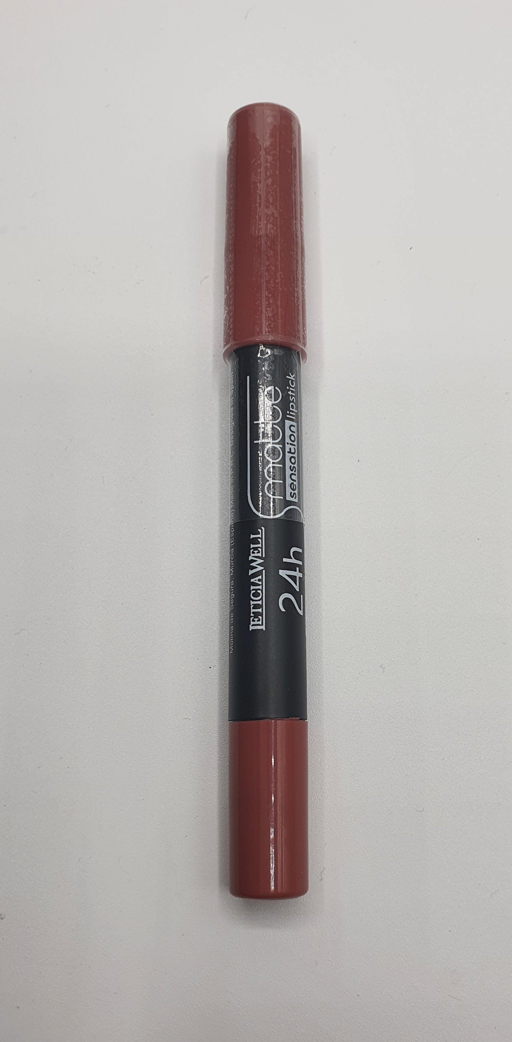 Crayon rouge a lèvres sensation matte 24h ref 11266
